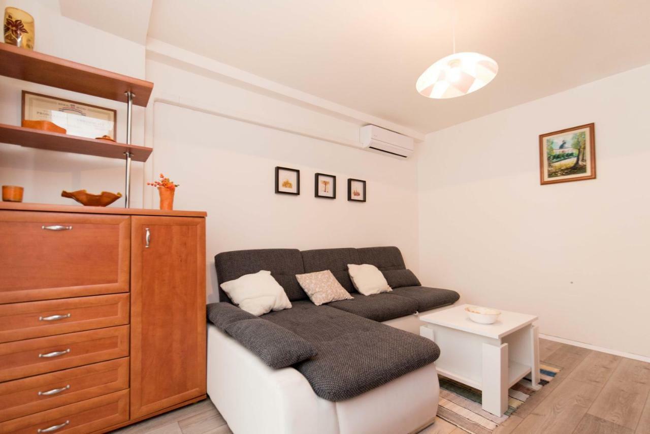 Apartman Lux Дарувар Екстер'єр фото