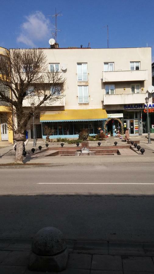 Apartman Lux Дарувар Екстер'єр фото